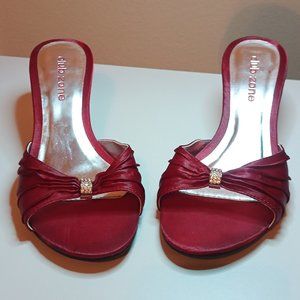 Club Zone Dark Red 2" Heels Size 5 1/2 Dress Shoes Prom Wedding Bridal Formal